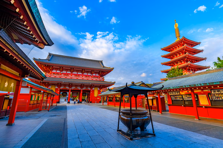 Discover Japan | From Tokyo Skylines to Osaka Sights